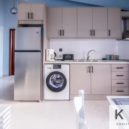 Apartment Dennis Grand View In Village! Wide Angle Views! *