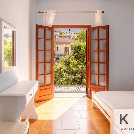 Dennis Grand View In Village! Wide Angle Views! Apartment Vlachata