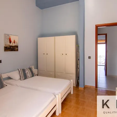 Dennis Grand View In Village! Wide Angle Views! Apartment *