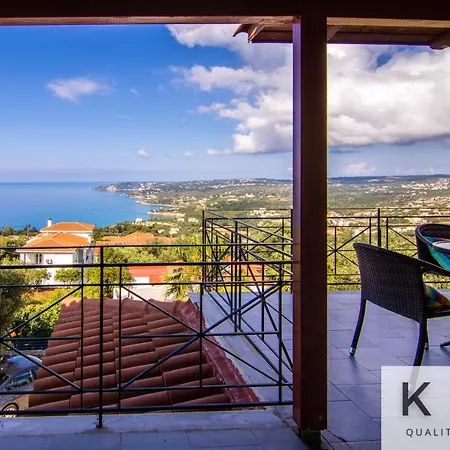 Appartement Dennis Grand View In Village! Wide Angle Views! *
